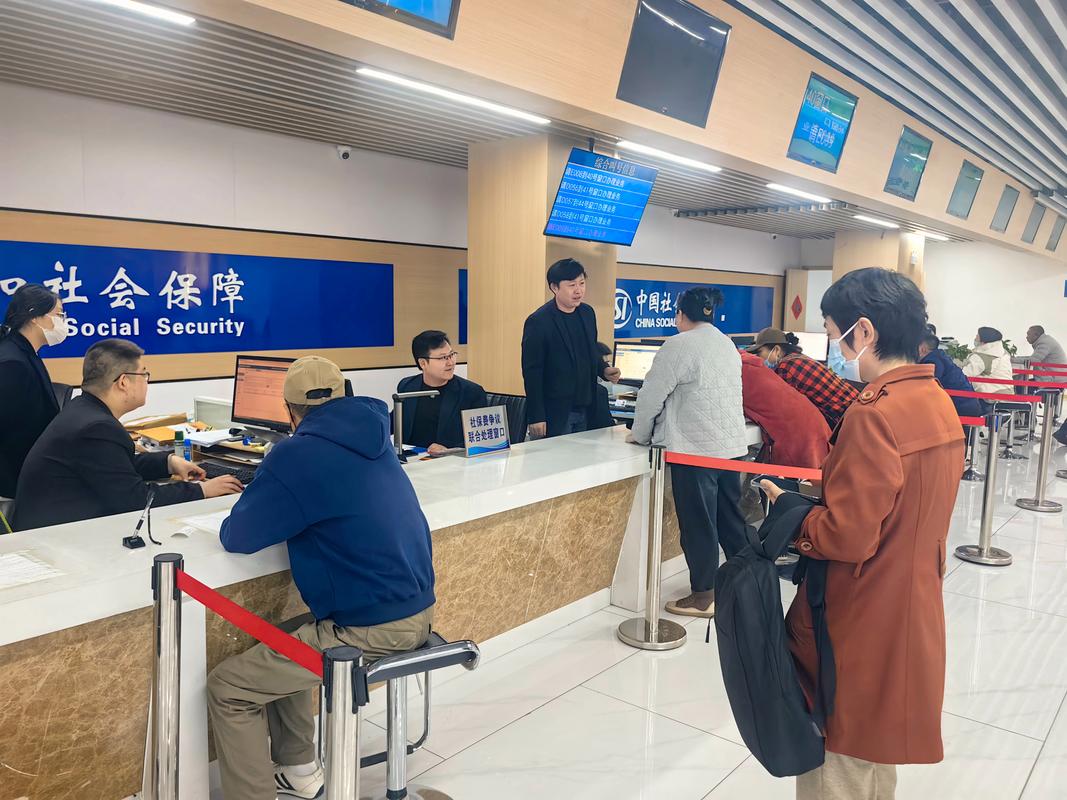 医保卡钱能取出来吗？深扒合规提取的3个极端条件与黑产陷阱